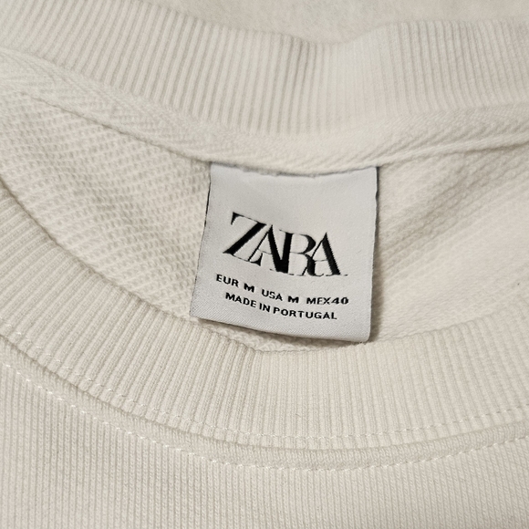 Sweatshirt - Picture 2 of 8